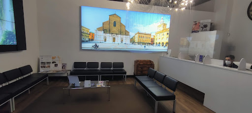 Studio Dentistico Iperdent Bologna - Dentista logo