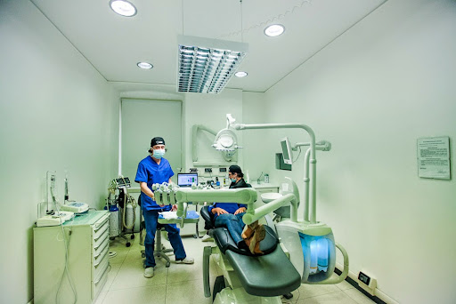 Studio Dentistico Dr. U. Piccardo logo