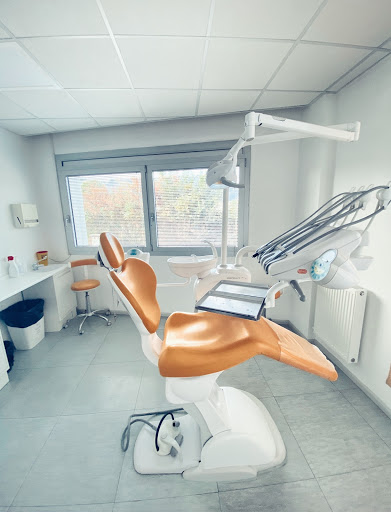 Studio Dentistico DENTISTI RIUNITI BOLZANO logo