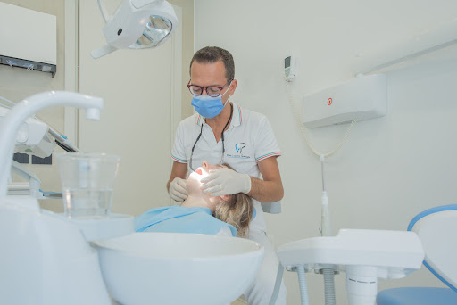 Studio Dentistico PentaDent logo