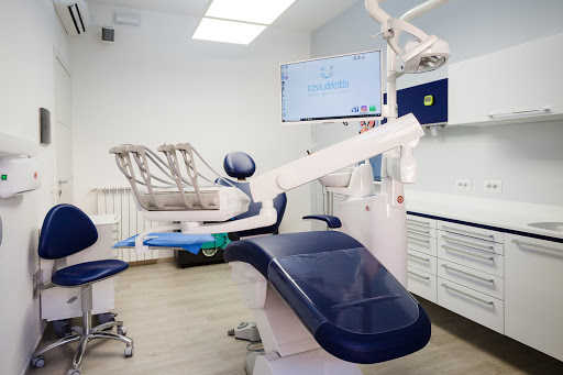 Studio Dentistico Centro Odontoiatrico cossudeledda logo