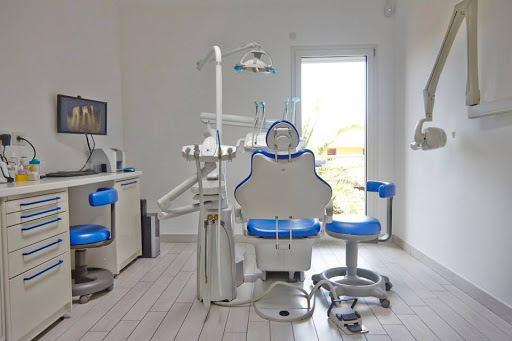 Studio Dentistico Smile Different Clinic logo