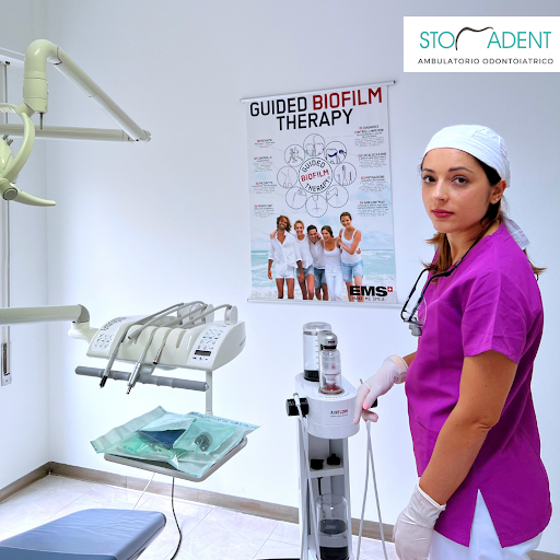 Studio Dentistico Stomadent Sas di Mastai G. & C. logo