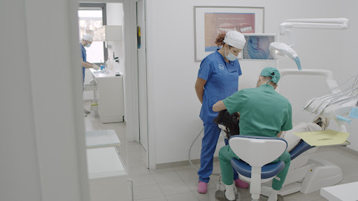 Studio Dentistico CENTRO ODONTOIATRICO RUSSO logo