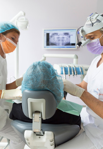 Studio Dentistico Dental Center Human logo