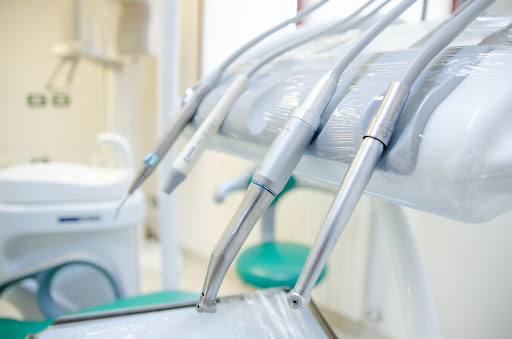 Studio Dentistico NuovaEra logo